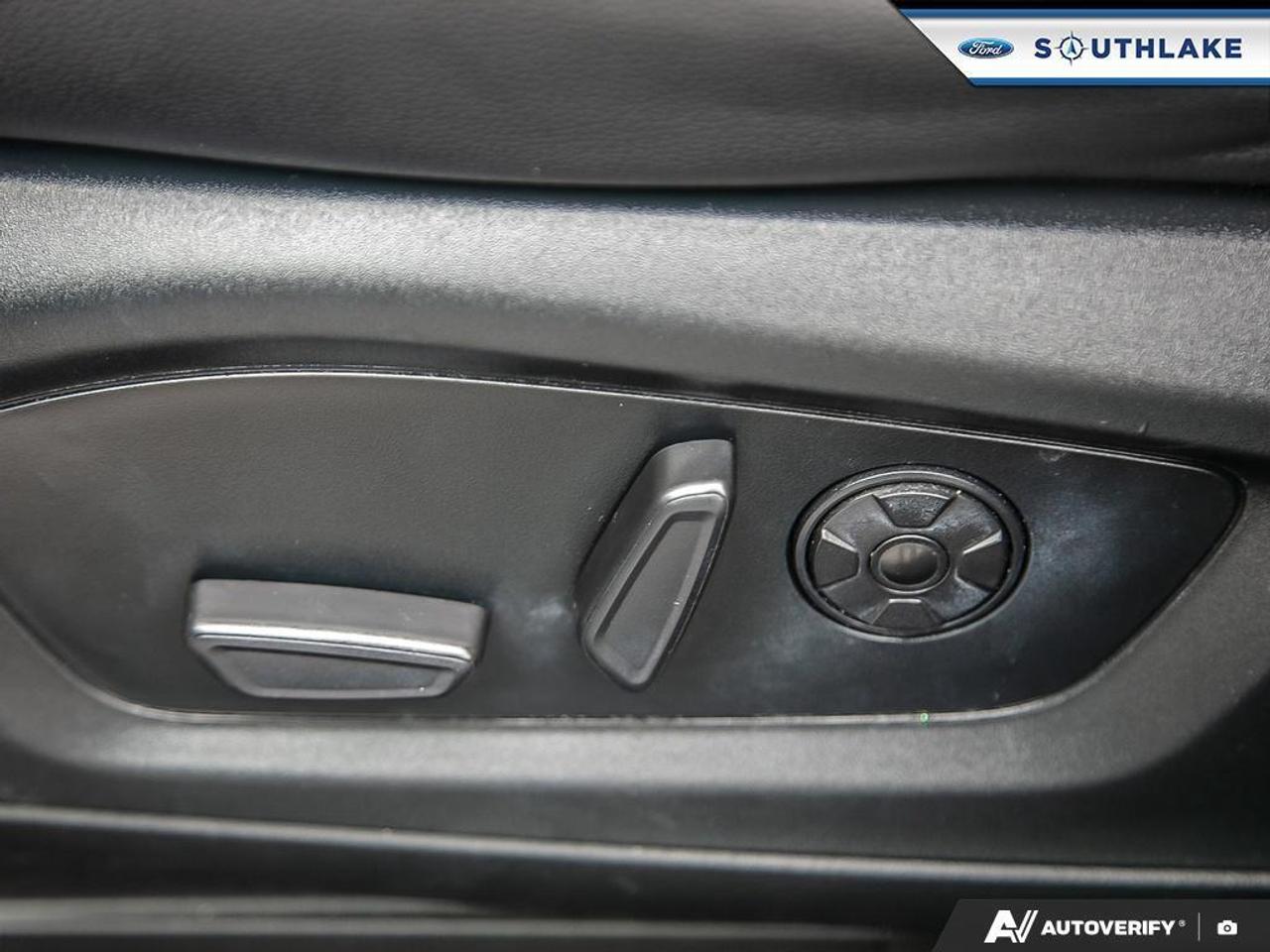 2022 Ford Explorer ST 4dr 4x4 Photo