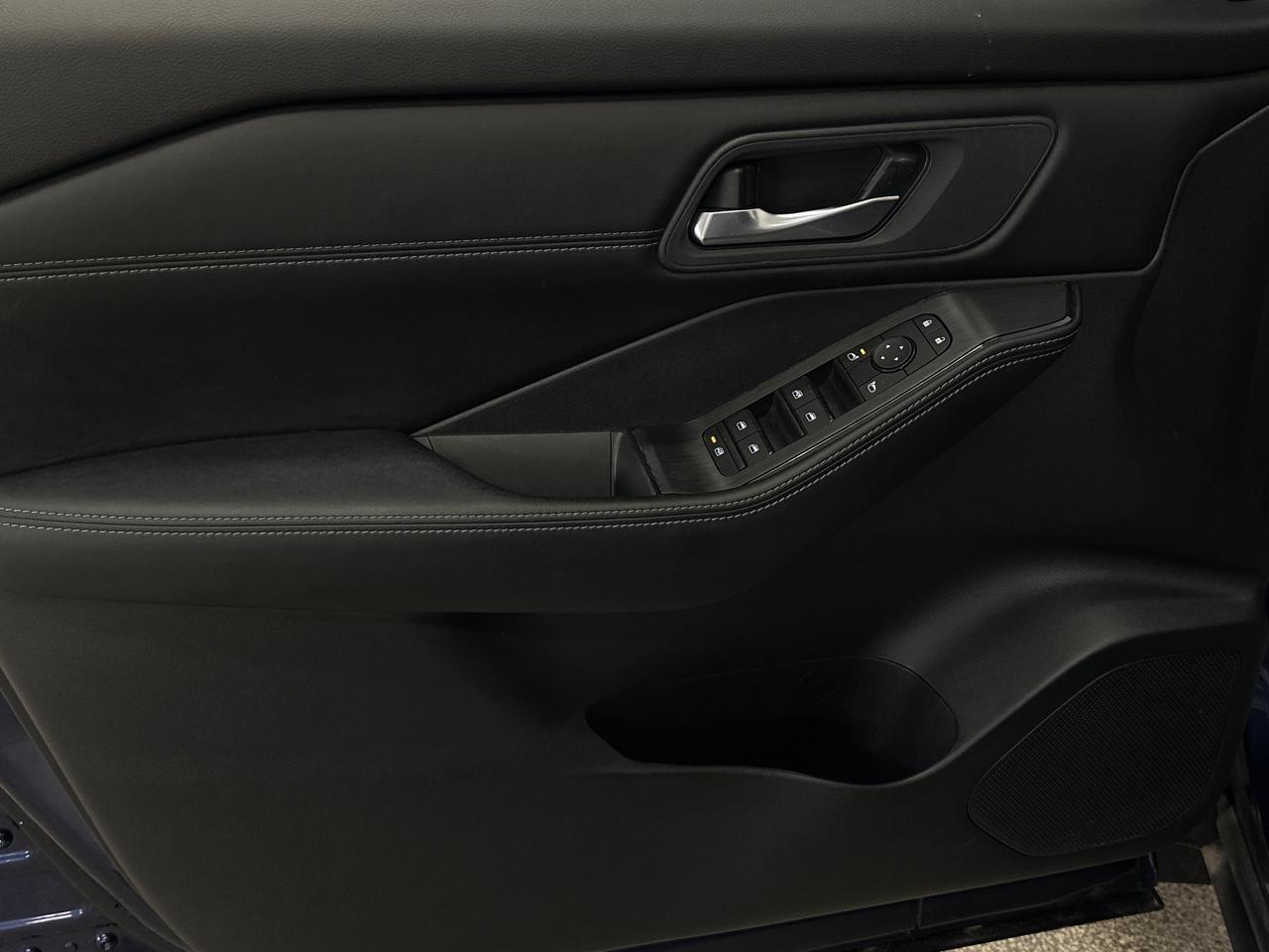 2024 Nissan Rogue SV Moonroof 4dr All-Wheel Drive Sport Utility Photo