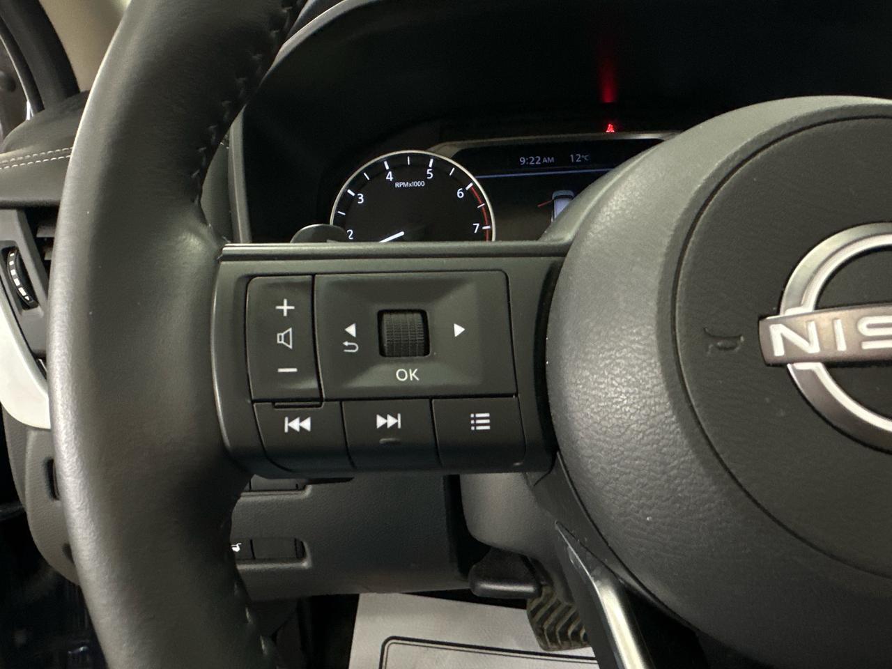 2024 Nissan Rogue SV Moonroof 4dr All-Wheel Drive Sport Utility Photo