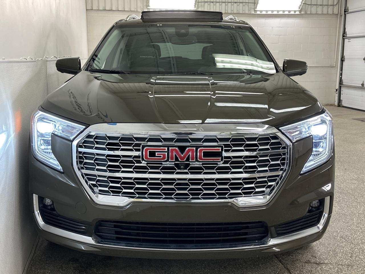 2023 GMC Terrain Denali All-Wheel Drive Photo