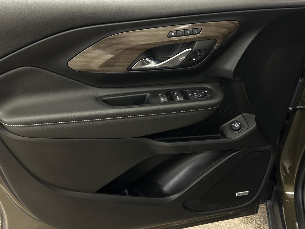 2023 GMC Terrain Denali All-Wheel Drive Photo