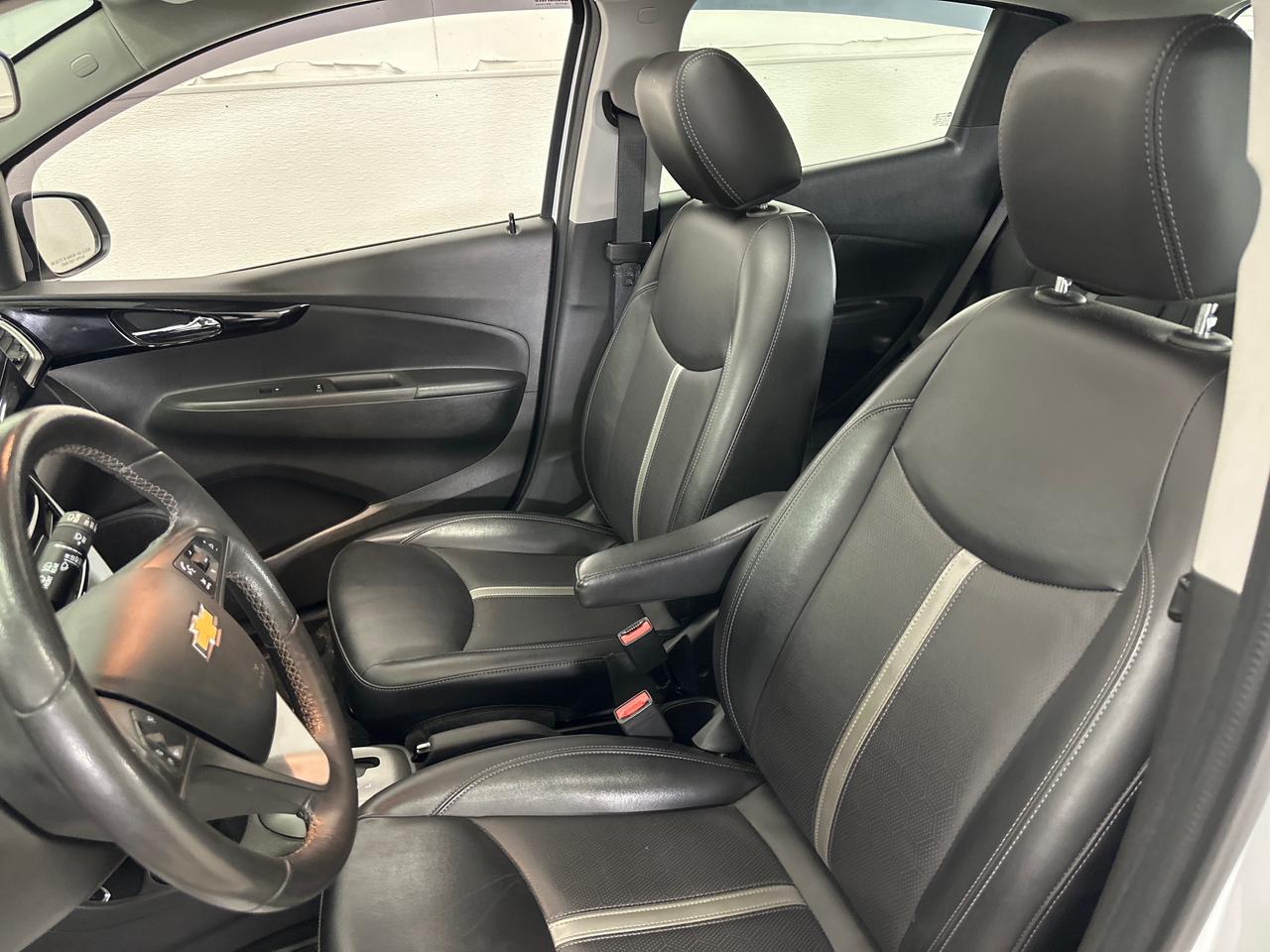2022 Chevrolet Spark 2LT CVT 4dr Hatchback Photo