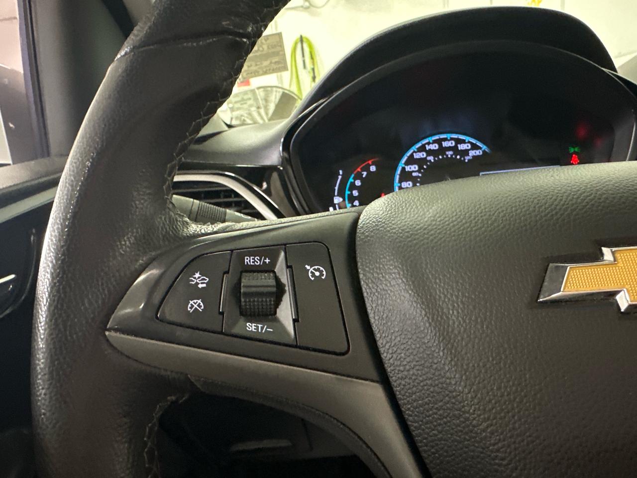 2022 Chevrolet Spark 2LT CVT 4dr Hatchback Photo