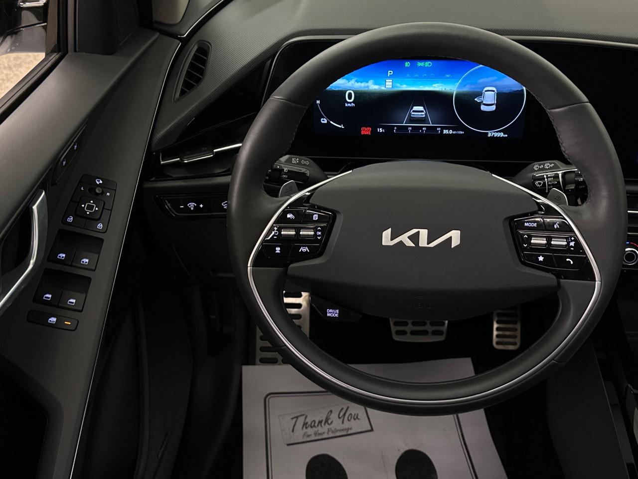 2025 Kia Niro EV Wave w/Snow White Pearl & Grey Exterior 4dr Front-Wheel Drive Sport Utility Photo