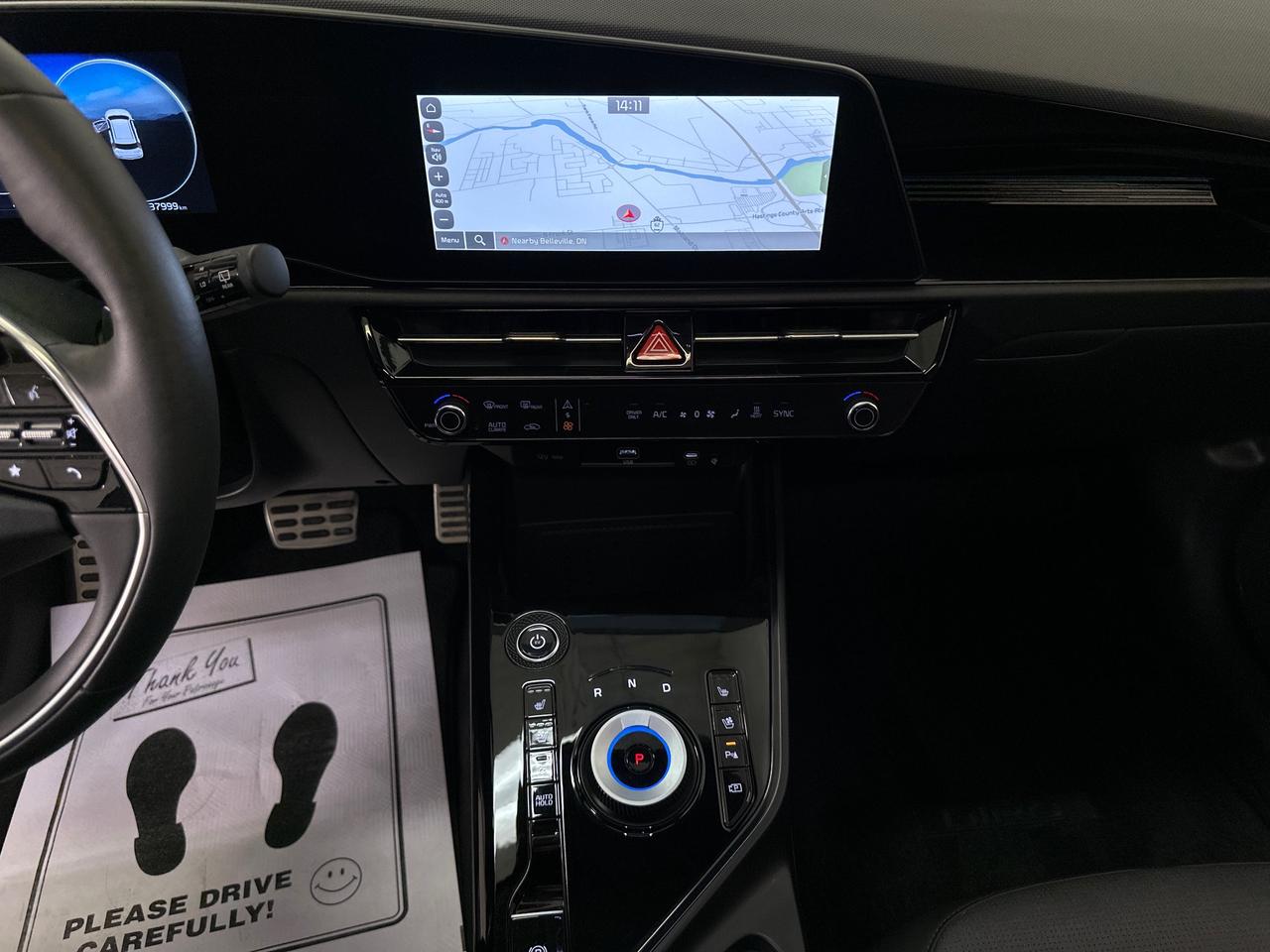 2025 Kia Niro EV Wave w/Snow White Pearl & Grey Exterior 4dr Front-Wheel Drive Sport Utility Photo