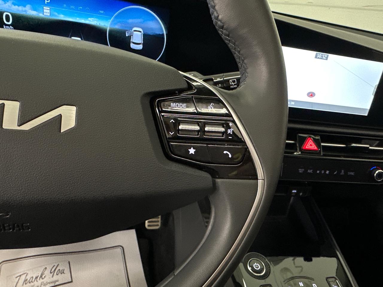 2025 Kia Niro EV Wave w/Snow White Pearl & Grey Exterior 4dr Front-Wheel Drive Sport Utility Photo