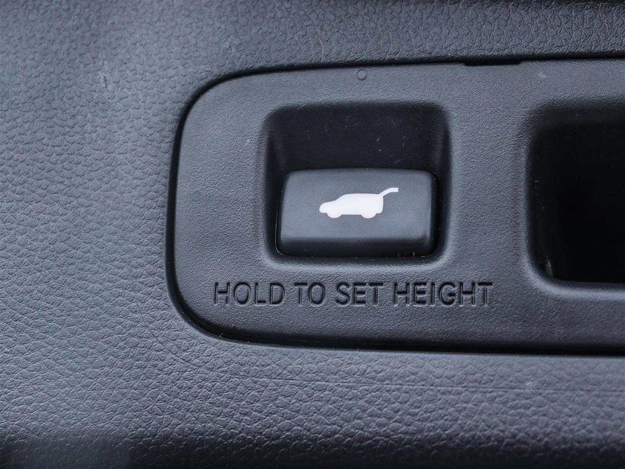 2024 Honda CR-V Hybrid EX-L 4dr All-Wheel Drive Photo