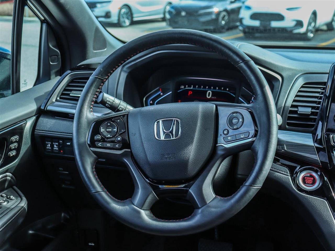 2023 Honda Odyssey Black Edition Passenger Van Photo