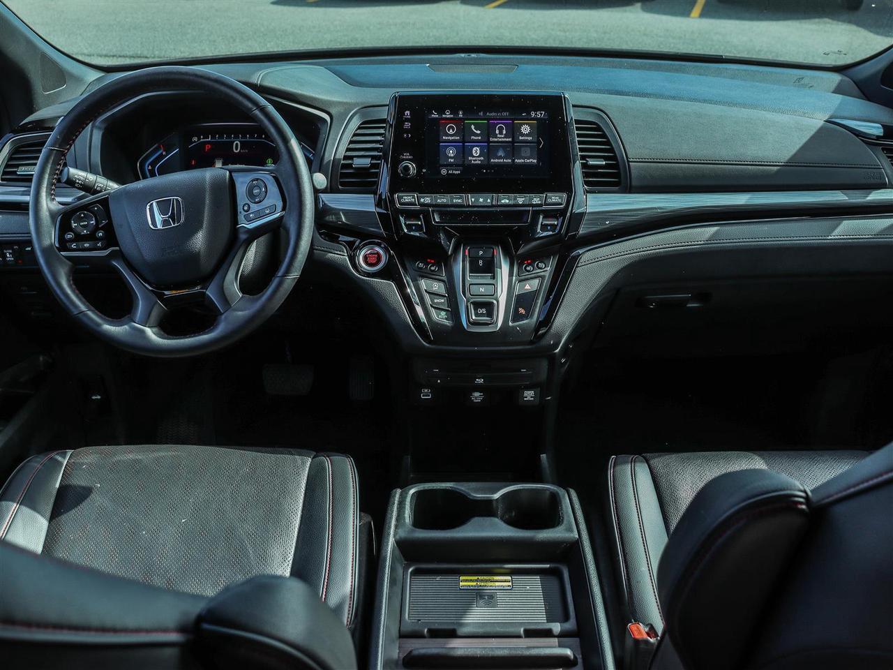 2023 Honda Odyssey Black Edition Passenger Van Photo