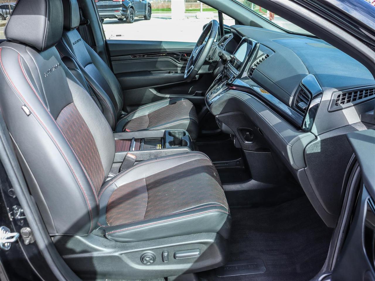 2023 Honda Odyssey Black Edition Passenger Van Photo