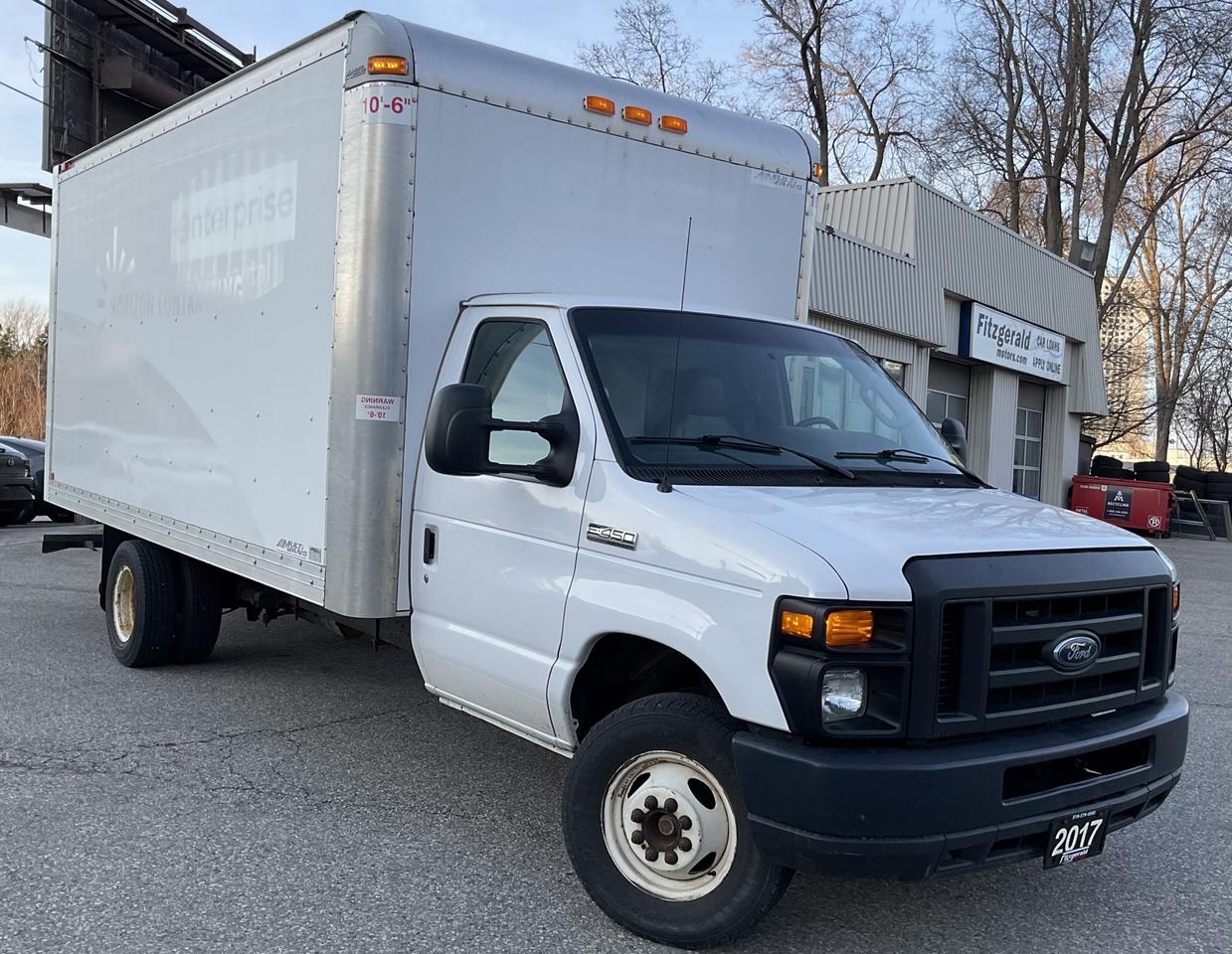 2017 Ford Econoline E450 - COMMERCIAL CUTAWAY CUBE VAN! DRW! AC! RAMP! Photo0