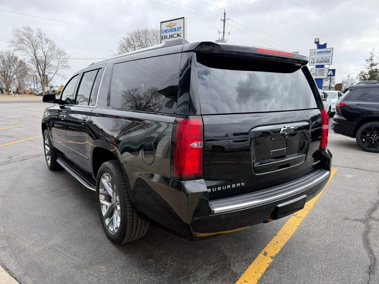 2019 Chevrolet Suburban Premier 4x4 Photo