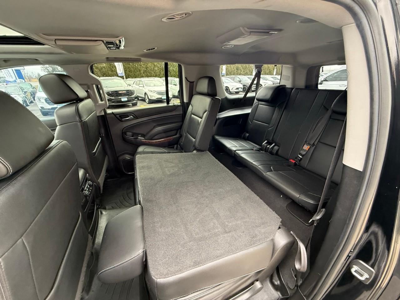 2019 Chevrolet Suburban Premier 4x4 Photo