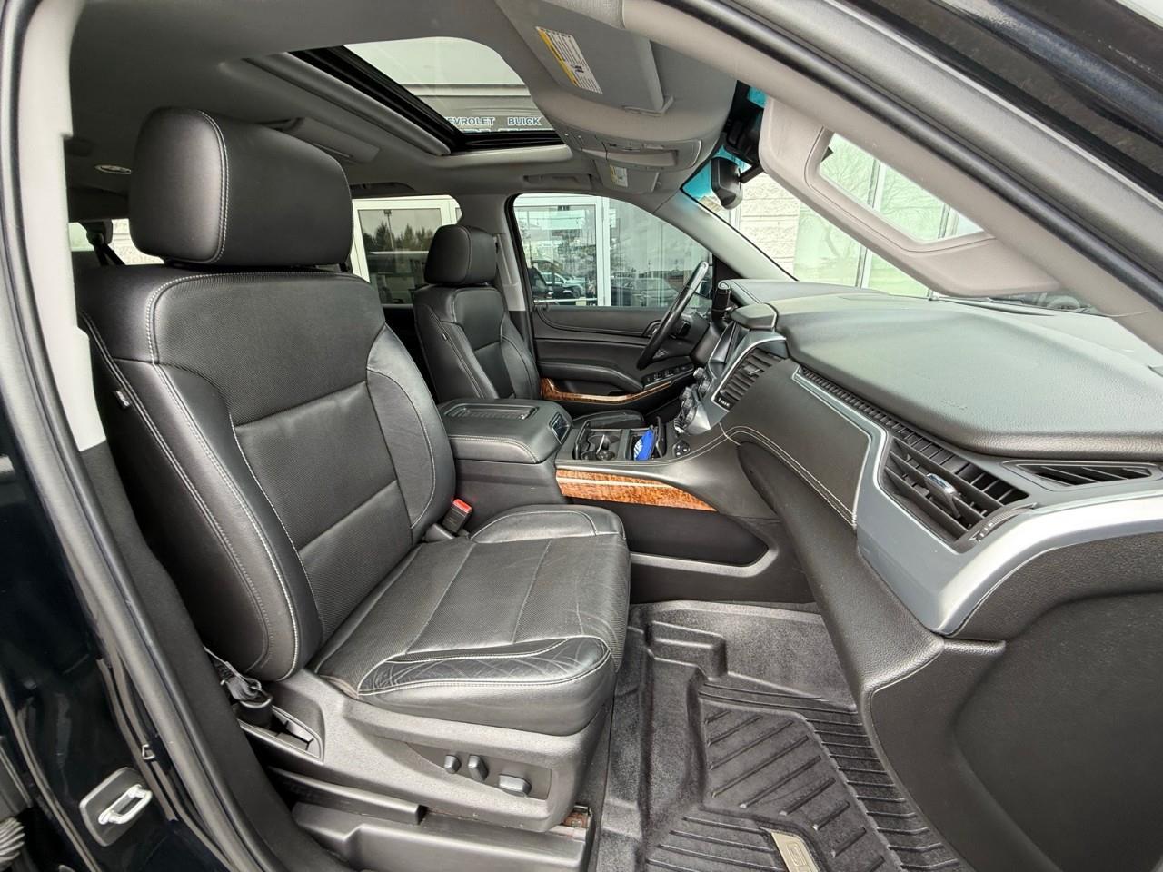 2019 Chevrolet Suburban Premier 4x4 Photo