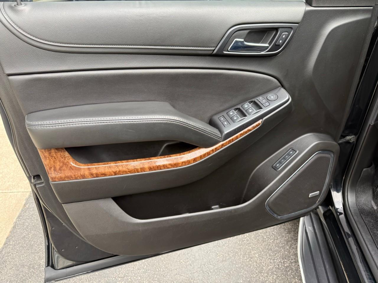 2019 Chevrolet Suburban Premier 4x4 Photo