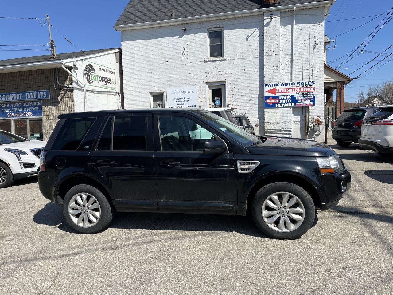 2013 Land Rover LR2 AWD 4dr Photo