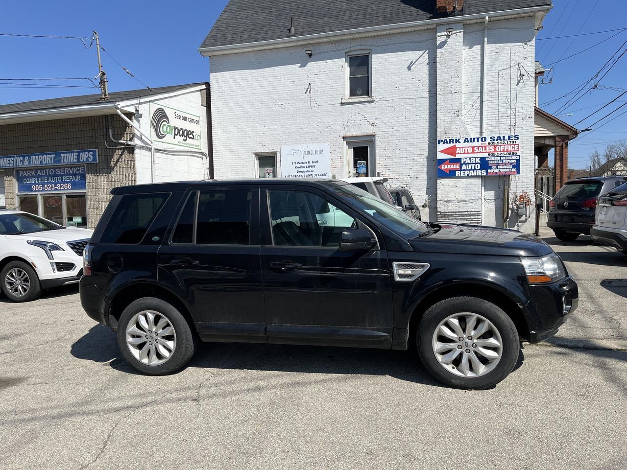 2013 Land Rover LR2 AWD 4dr Photo