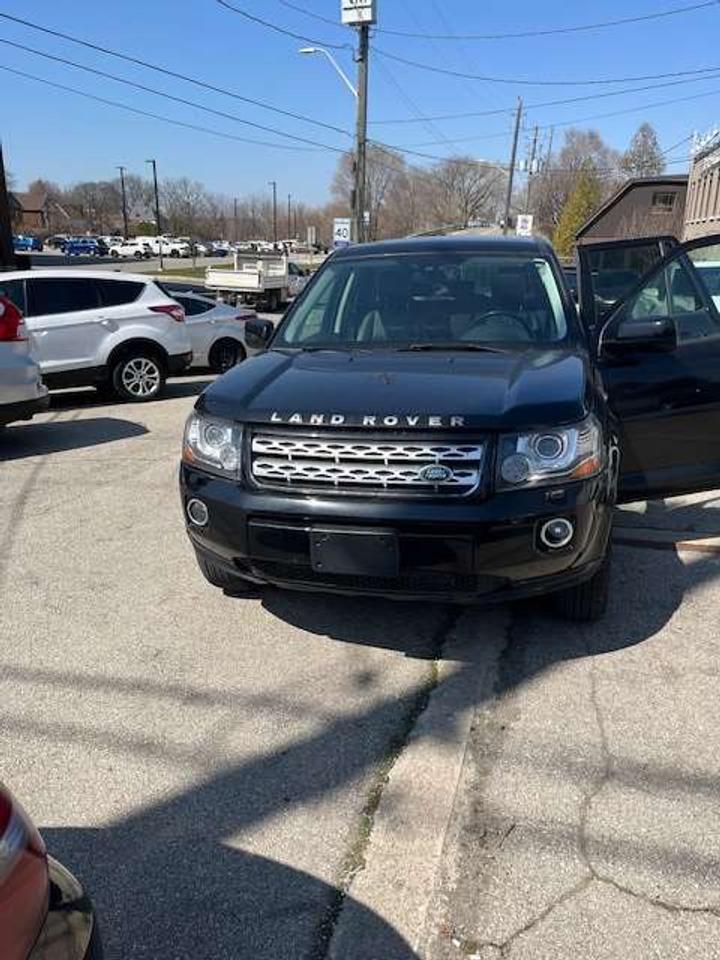 2013 Land Rover LR2 AWD 4dr Photo