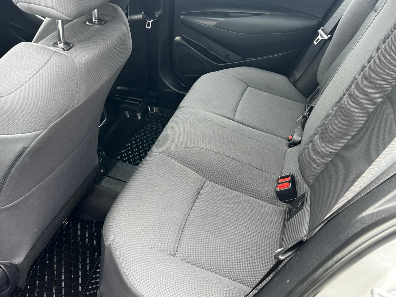 2020 Toyota Corolla LE Photo