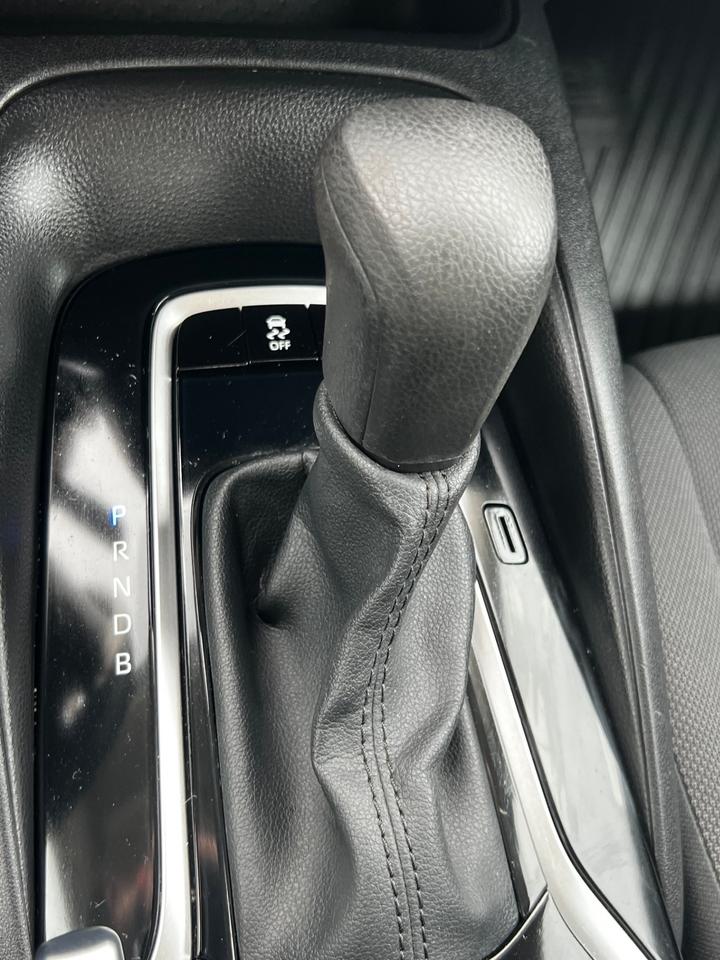 2020 Toyota Corolla LE Photo