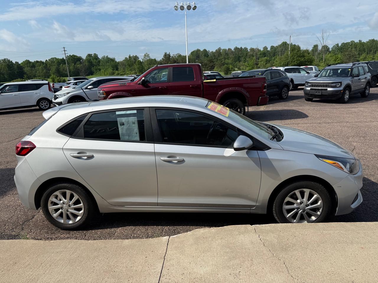 2019 Hyundai Accent Preferred (A6) 4dr Hatchback Photo