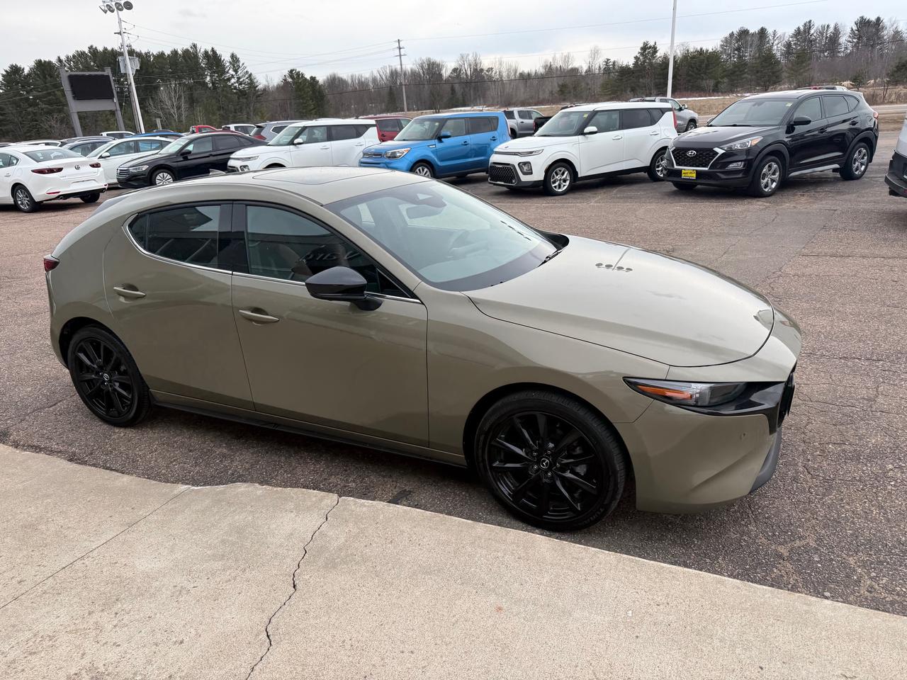2024 Mazda 3 Suna (A6) 4dr i-ACTIV All-Wheel Drive Sport Photo