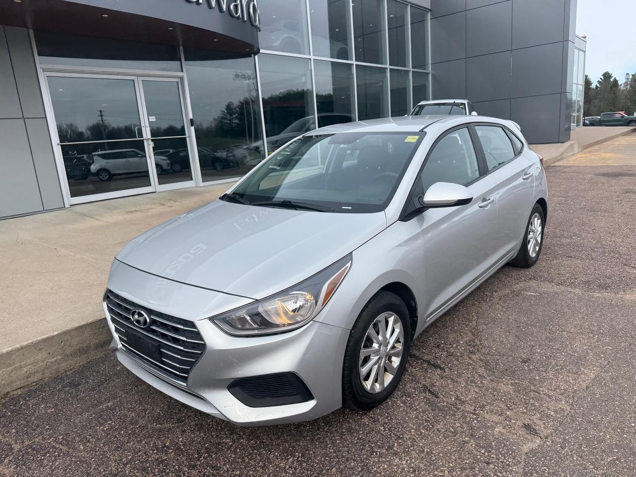 2019 Hyundai Accent Preferred (A6) 4dr Hatchback Photo4