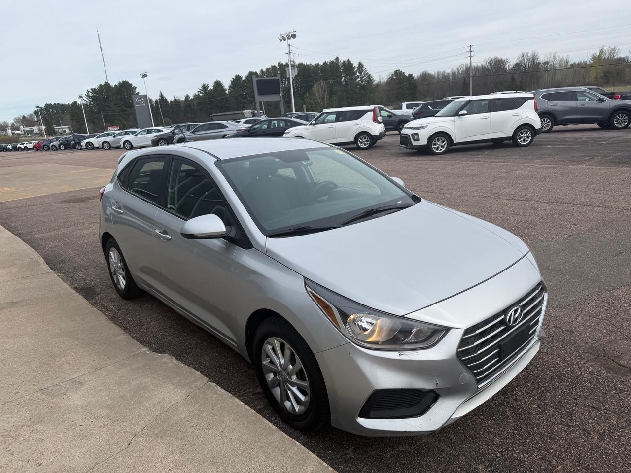 2019 Hyundai Accent Preferred (A6) 4dr Hatchback Photo