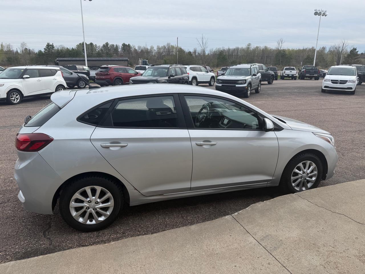 2019 Hyundai Accent Preferred (A6) 4dr Hatchback Photo