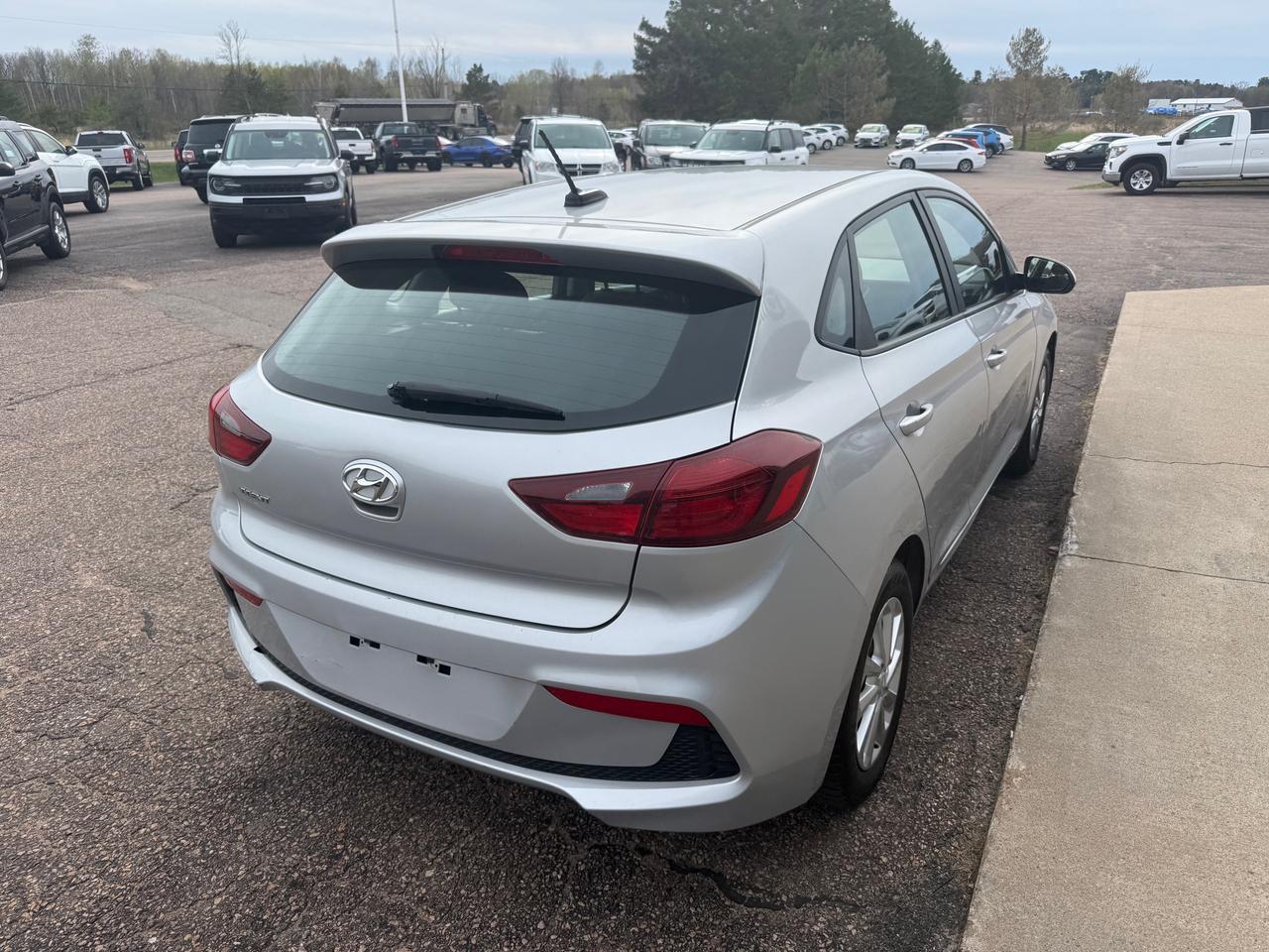 2019 Hyundai Accent Preferred (A6) 4dr Hatchback Photo