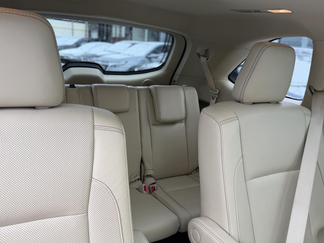 2017 Toyota Highlander  Photo