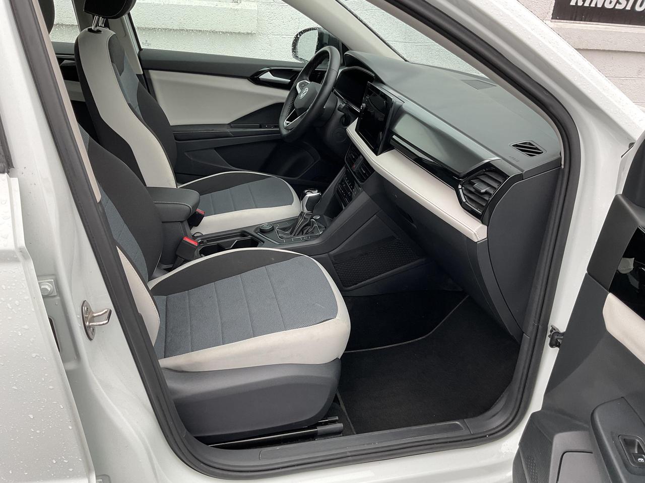 2025 Volkswagen Taos Trendline 4dr All-Wheel Drive 4MOTION Photo