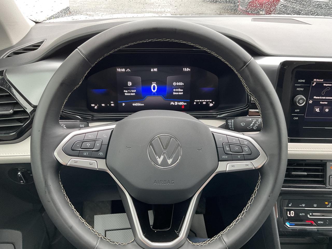 2025 Volkswagen Taos Trendline 4dr All-Wheel Drive 4MOTION Photo
