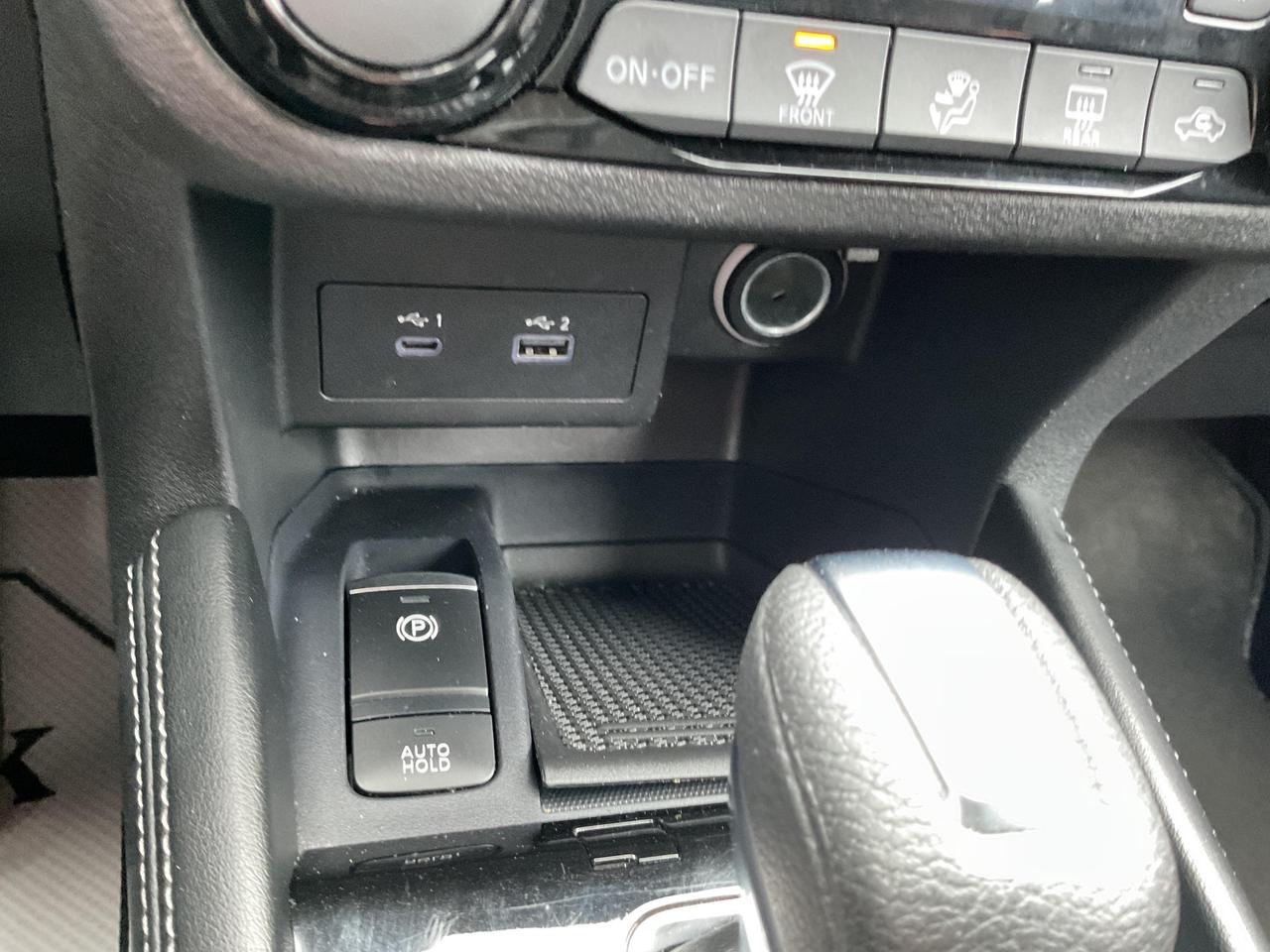 2024 Nissan Kicks SV 4dr Front-Wheel Drive Photo