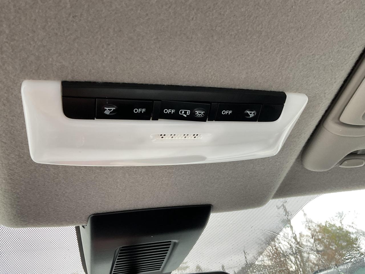 2024 Nissan Kicks SV 4dr Front-Wheel Drive Photo