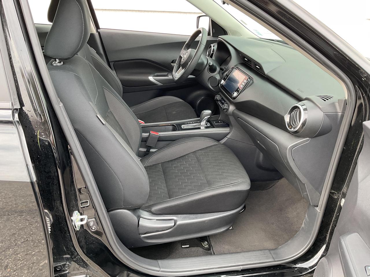 2024 Nissan Kicks SV 4dr Front-Wheel Drive Photo