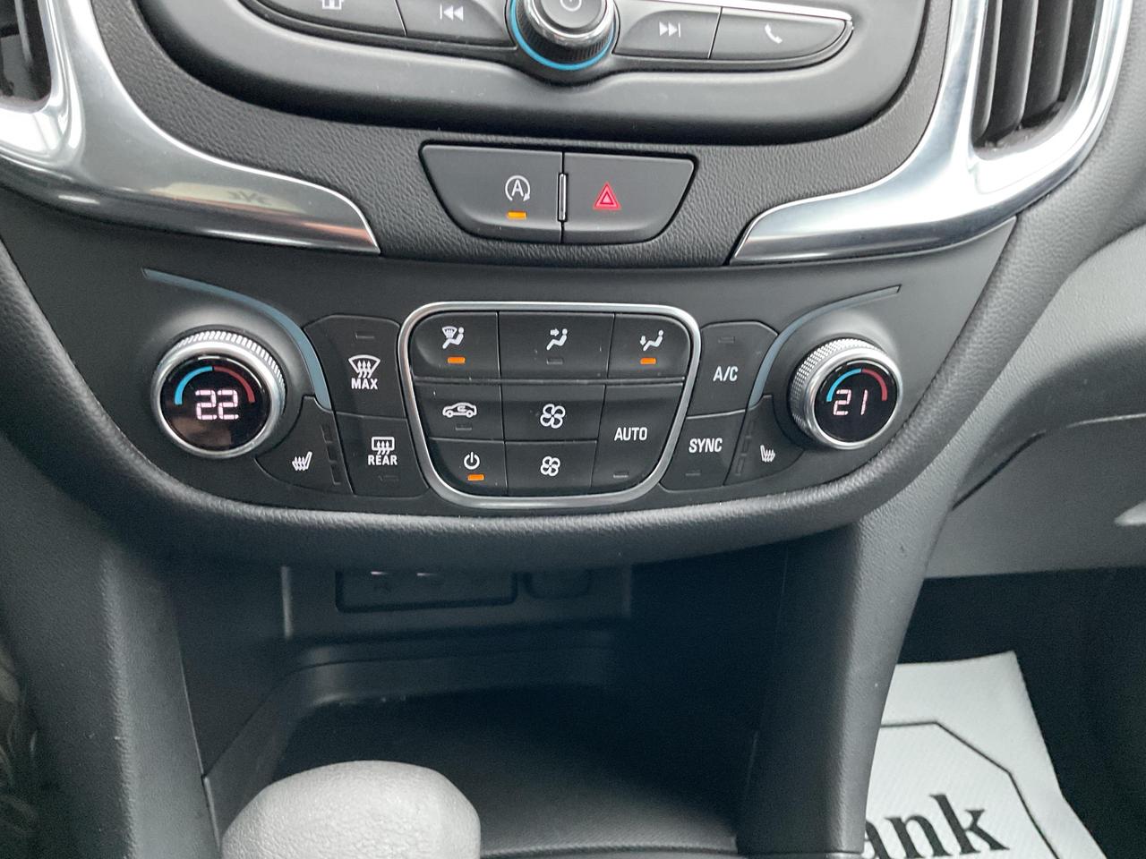 2024 Chevrolet Equinox LT 4dr All-Wheel Drive Photo