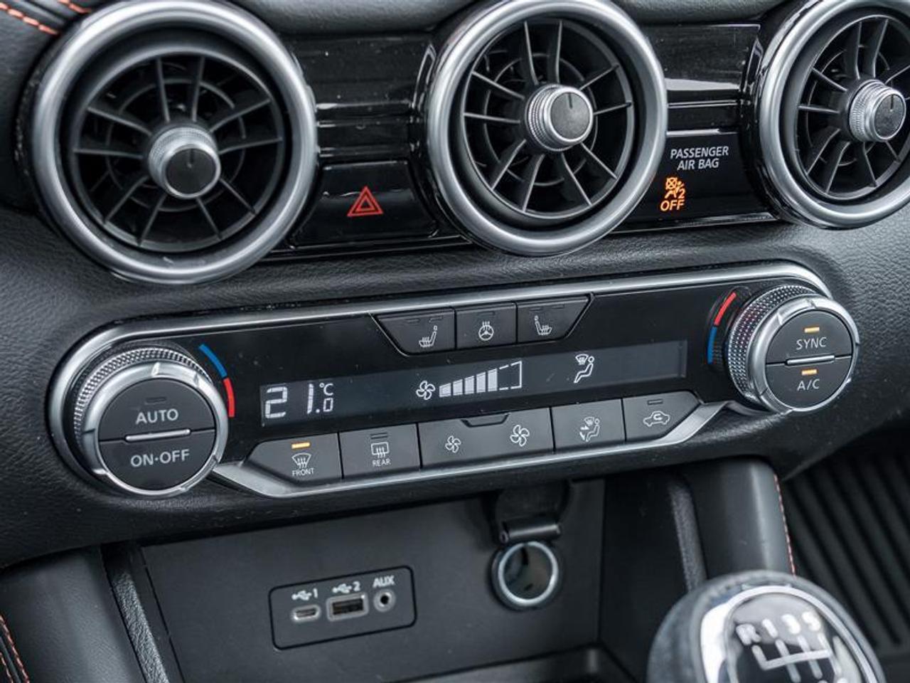 2022 Nissan Sentra SR 4dr Sedan Photo