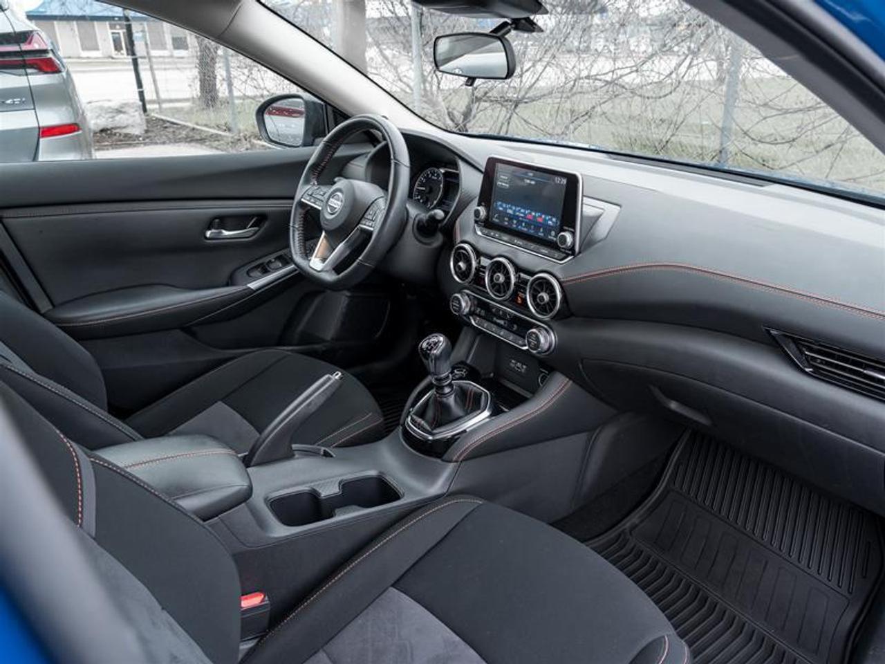 2022 Nissan Sentra SR 4dr Sedan Photo
