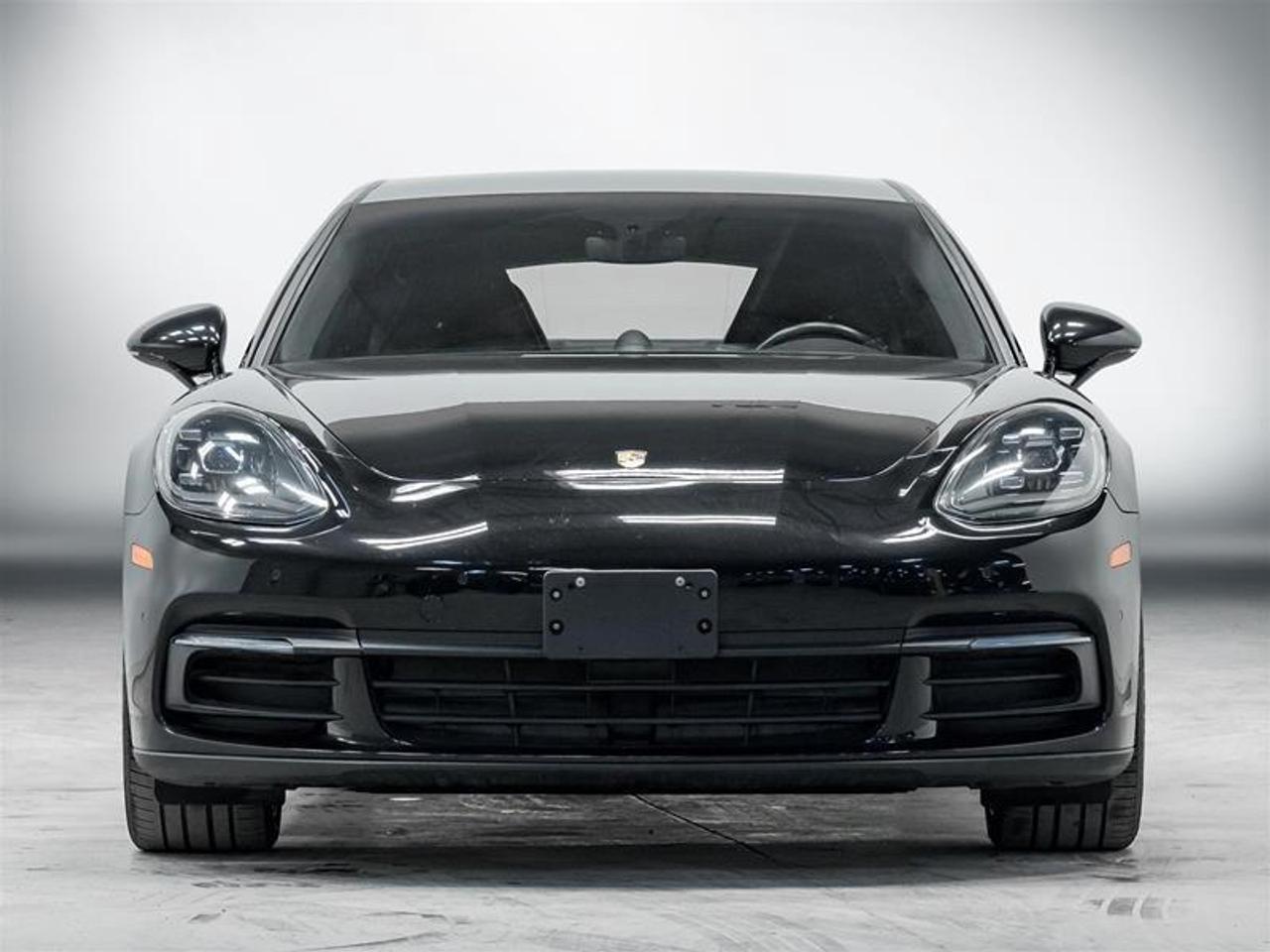 2018 Porsche Panamera 4 4dr All-Wheel Drive Hatchback Photo2