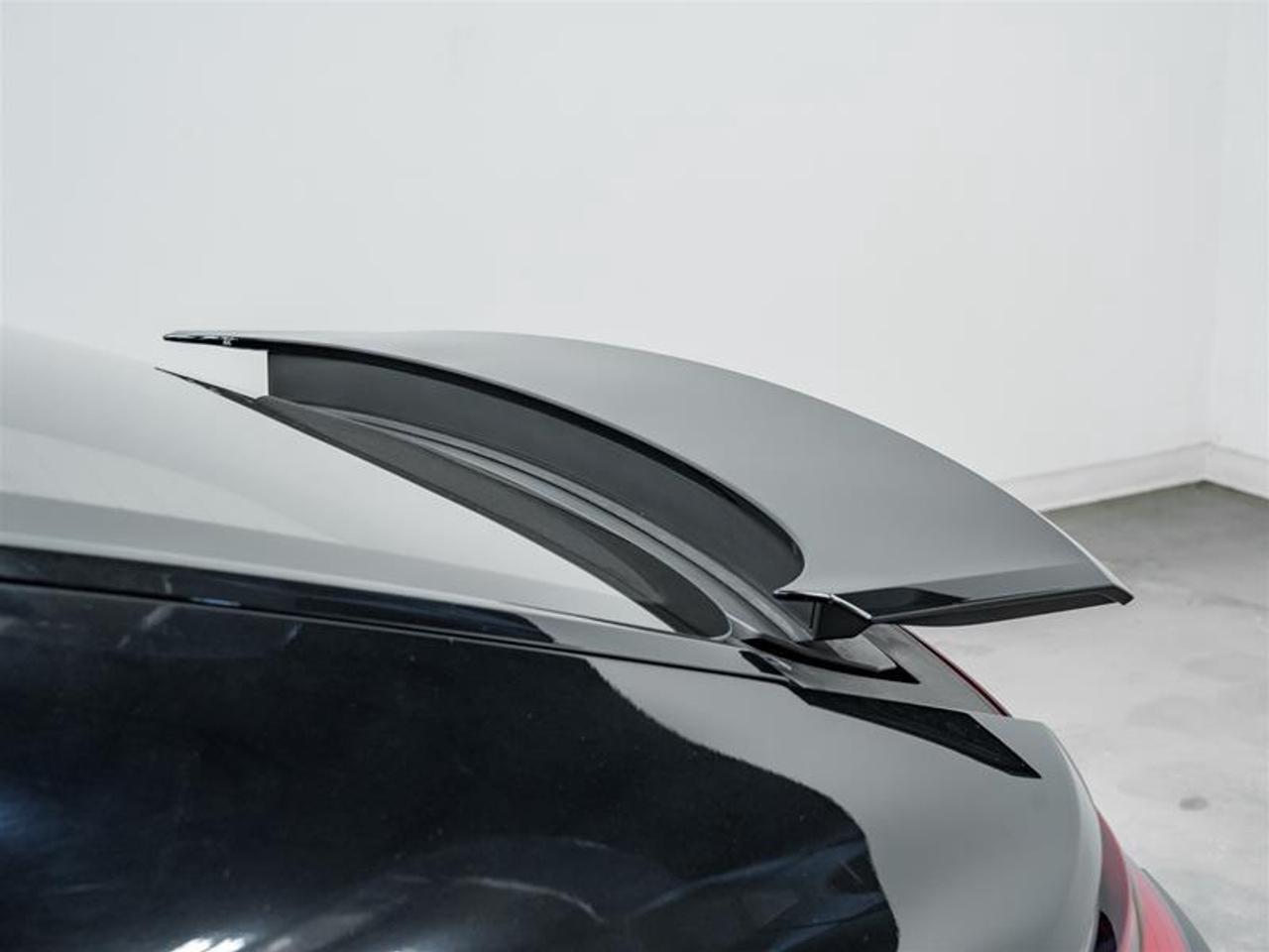 2018 Porsche Panamera 4 4dr All-Wheel Drive Hatchback Photo