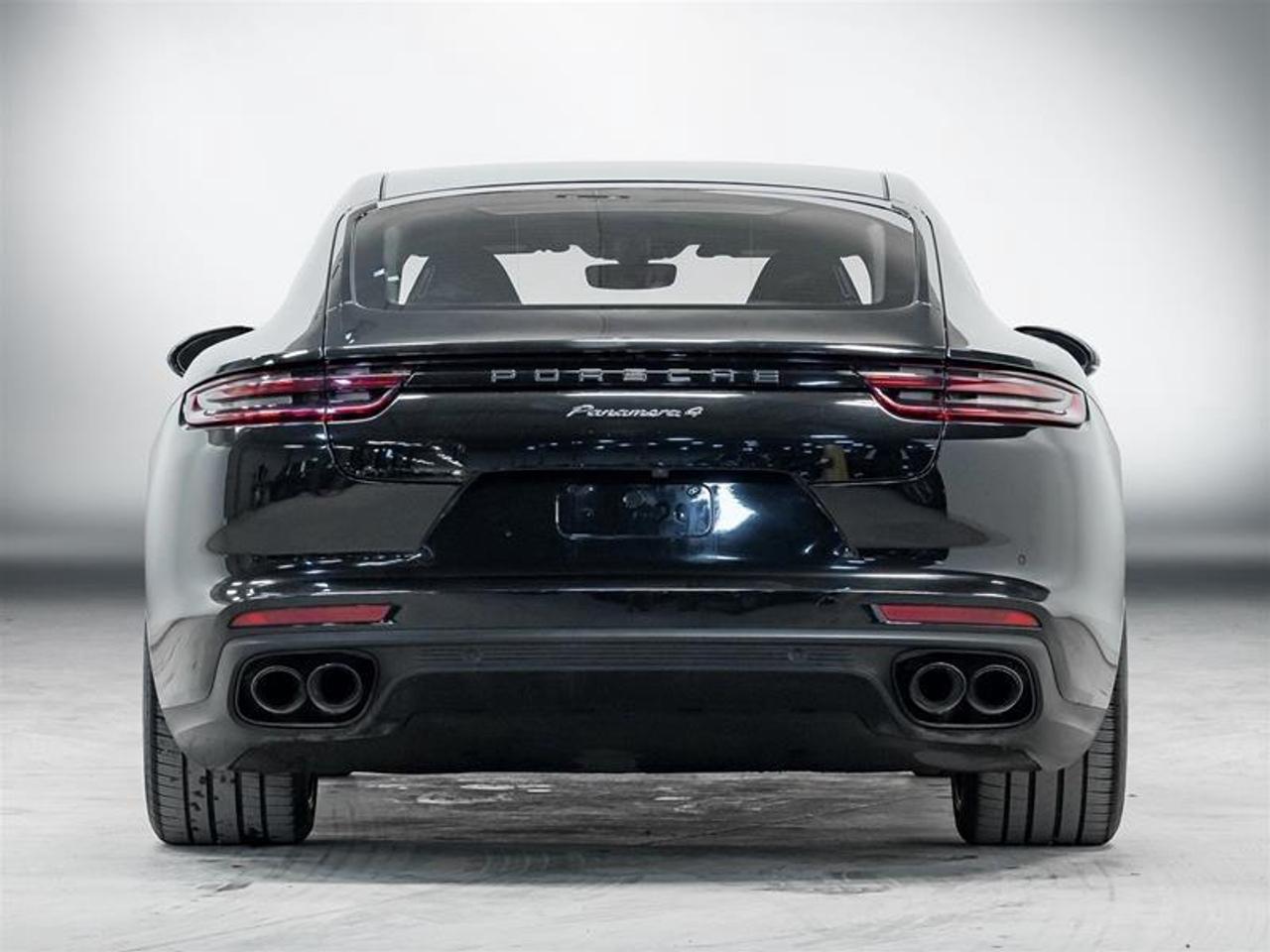 2018 Porsche Panamera 4 4dr All-Wheel Drive Hatchback Photo