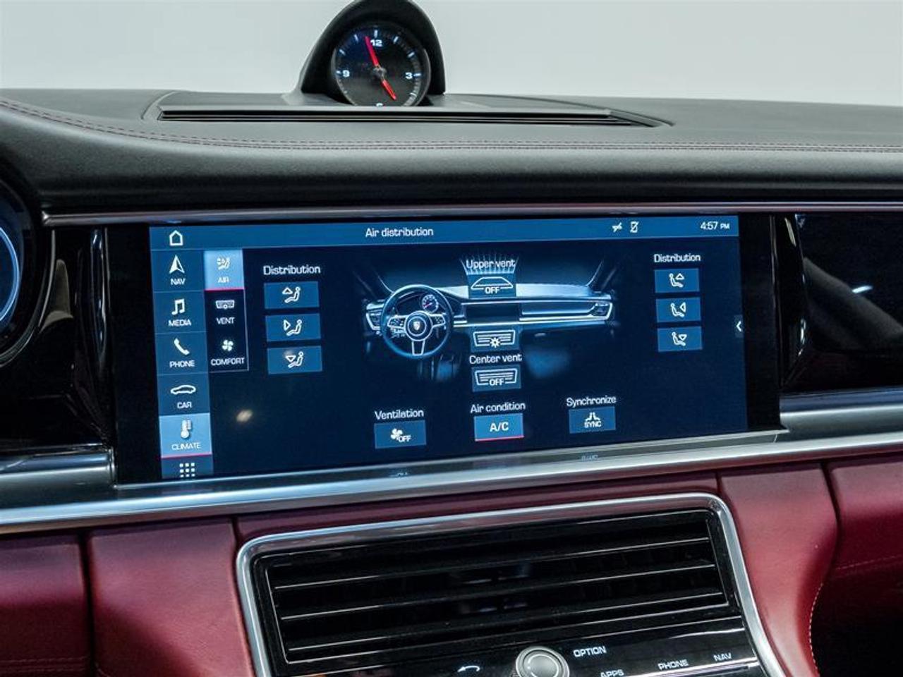 2018 Porsche Panamera 4 4dr All-Wheel Drive Hatchback Photo