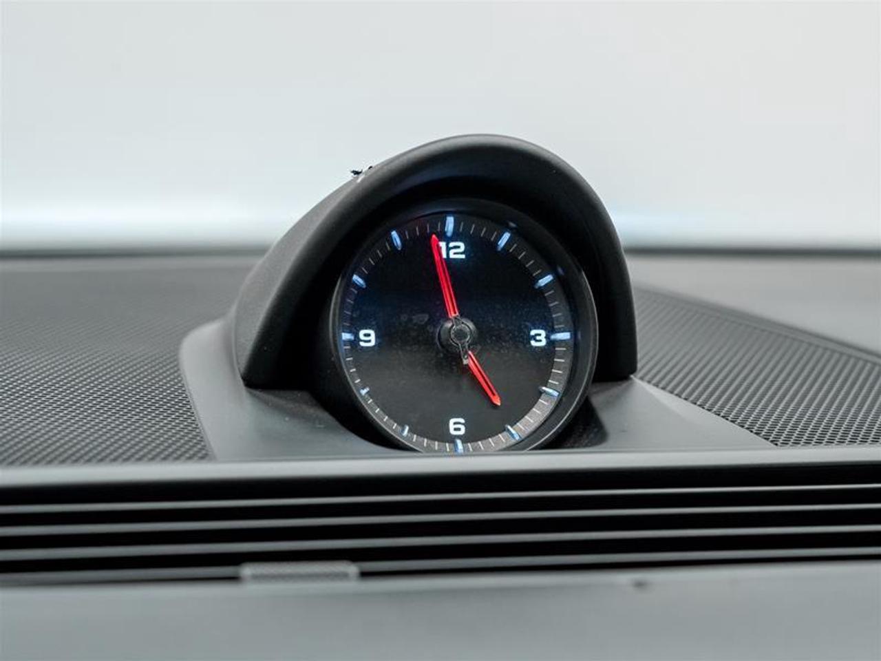 2018 Porsche Panamera 4 4dr All-Wheel Drive Hatchback Photo