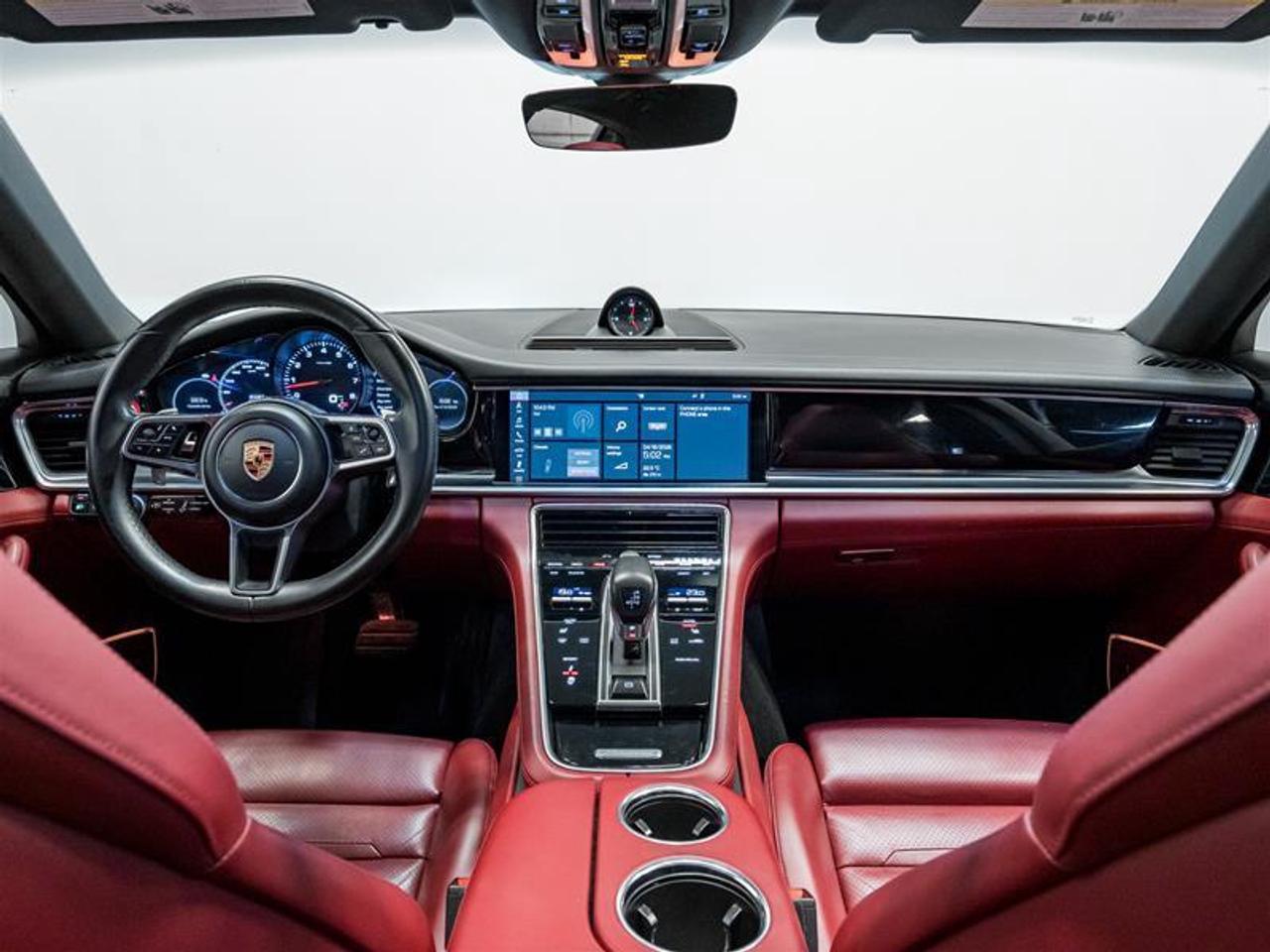2018 Porsche Panamera 4 4dr All-Wheel Drive Hatchback Photo