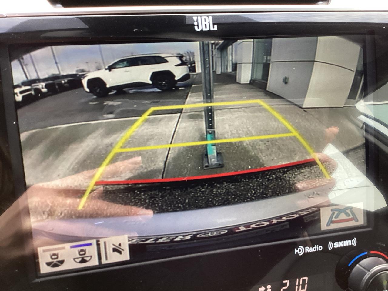 2020 Toyota Camry XLE FWD Photo