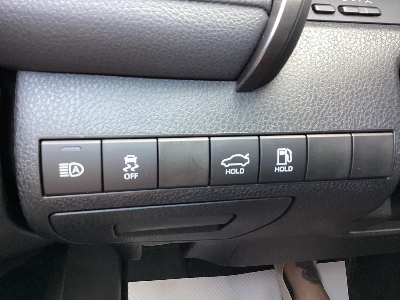 2020 Toyota Camry XLE FWD Photo