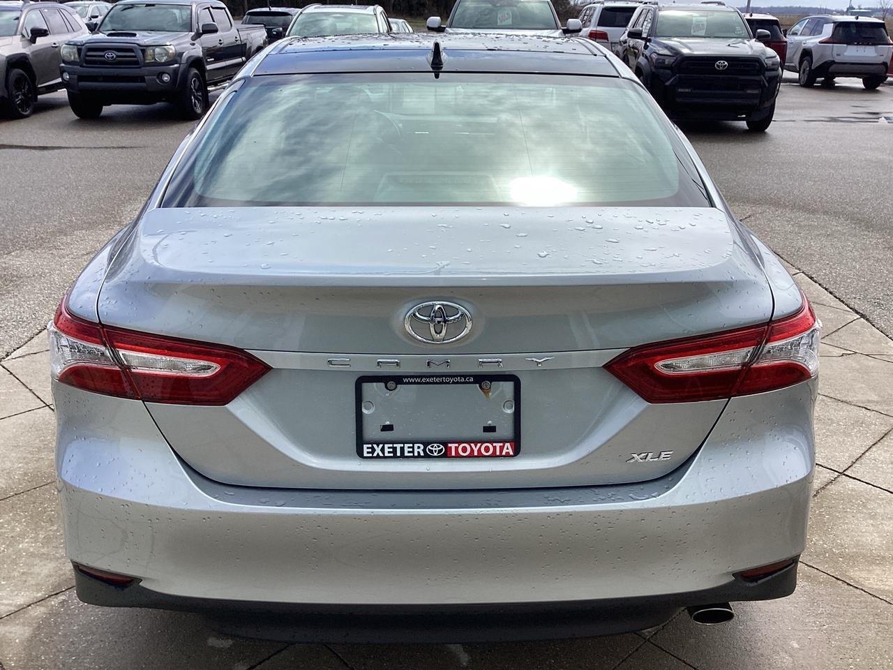 2020 Toyota Camry XLE FWD Photo
