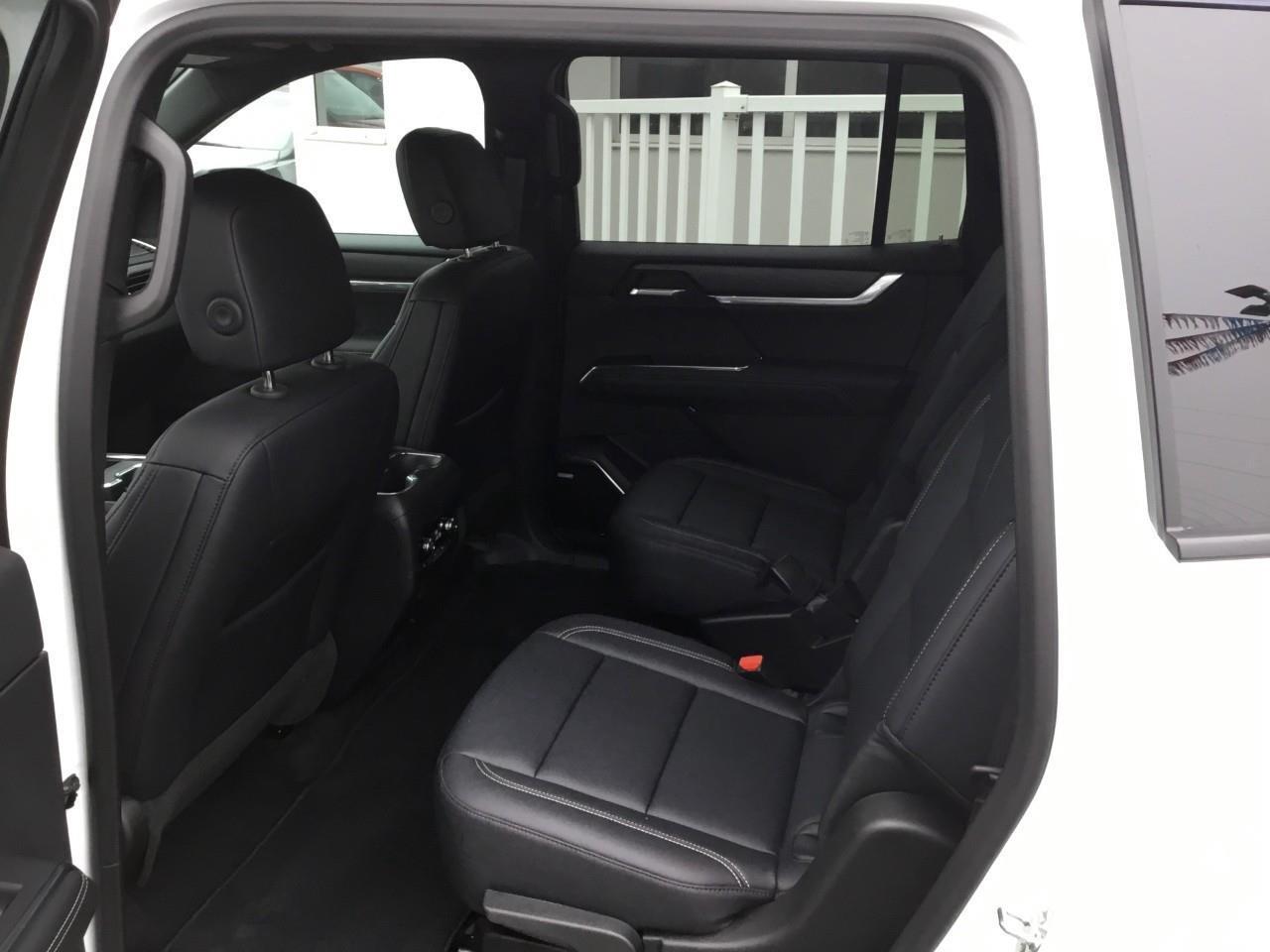 2026 GMC Acadia ELEVATION Photo