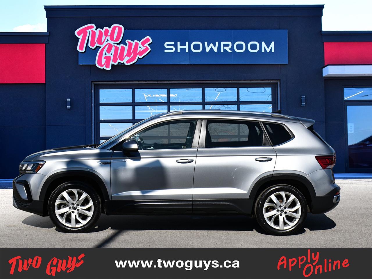 2022 Volkswagen Taos Comfortline AWD   Panoroof   Leather Photo
